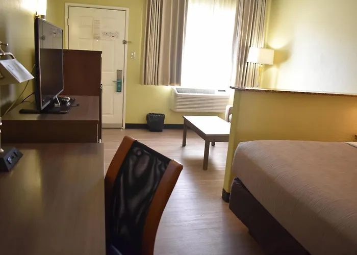 Quality Inn & Suites Gallup I-40 Exit 20
